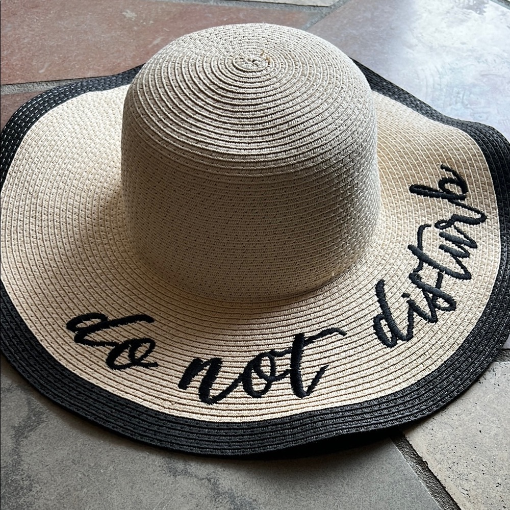 Falls Creek Beige and Black Sun Hat